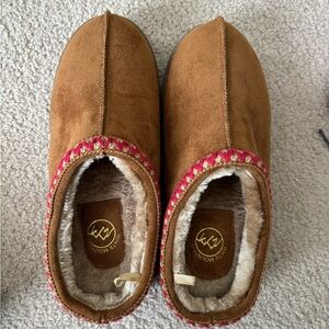 White Mountain Tan Faux-Suede Slippers/shoes with Decorative Trim